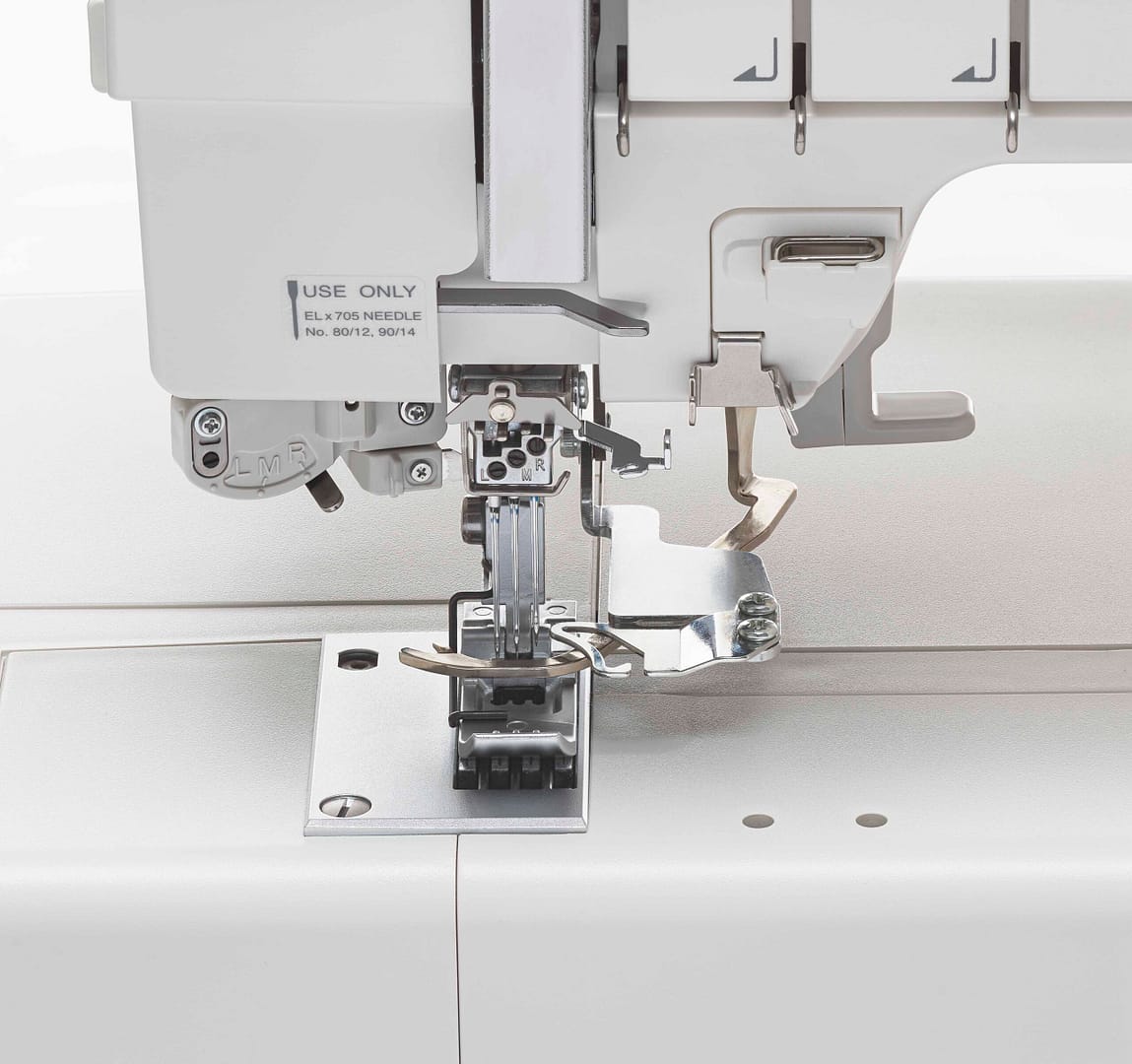 Elna eXtend covermax – Bild 4
